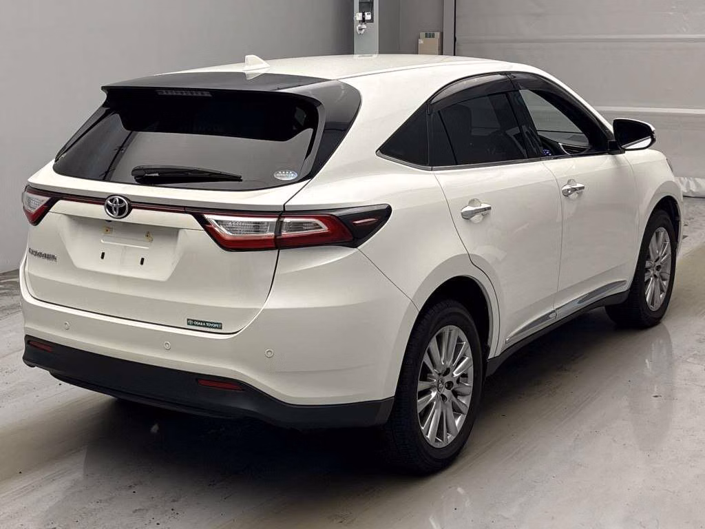 TOYOTA HARRIER