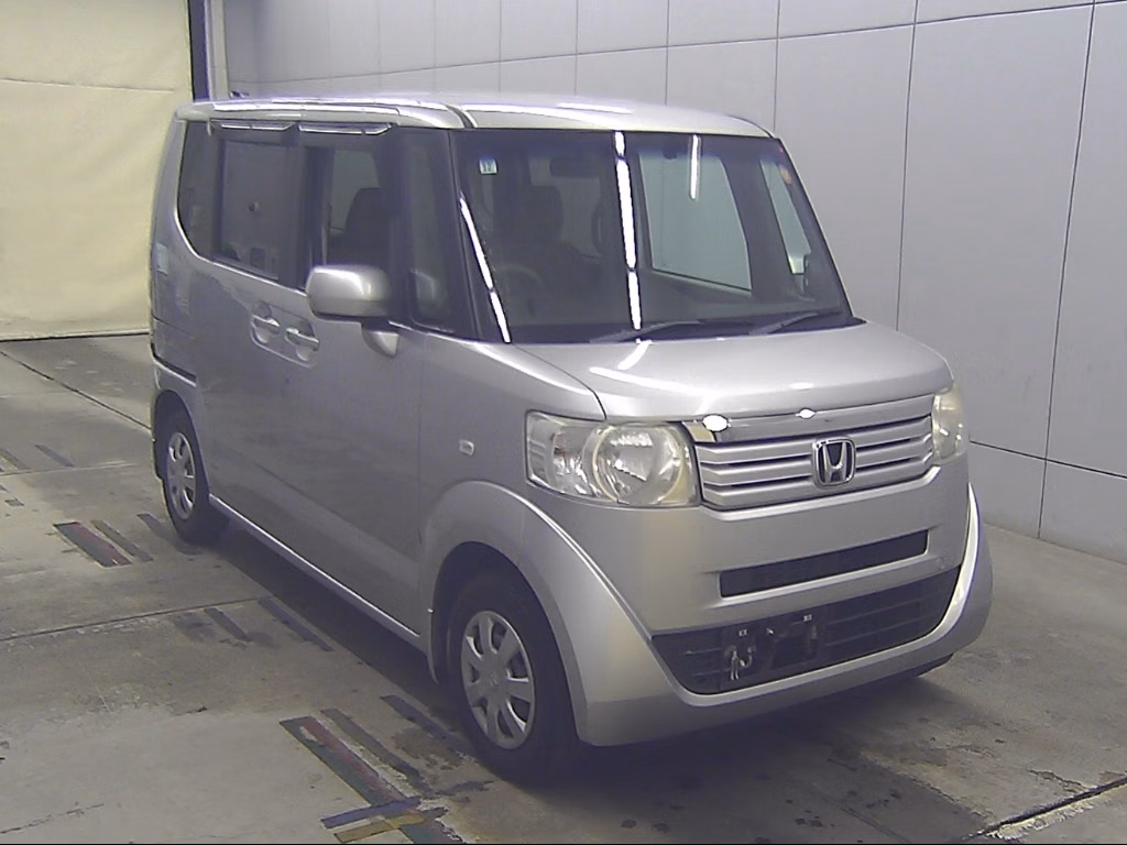 HONDA N-BOX