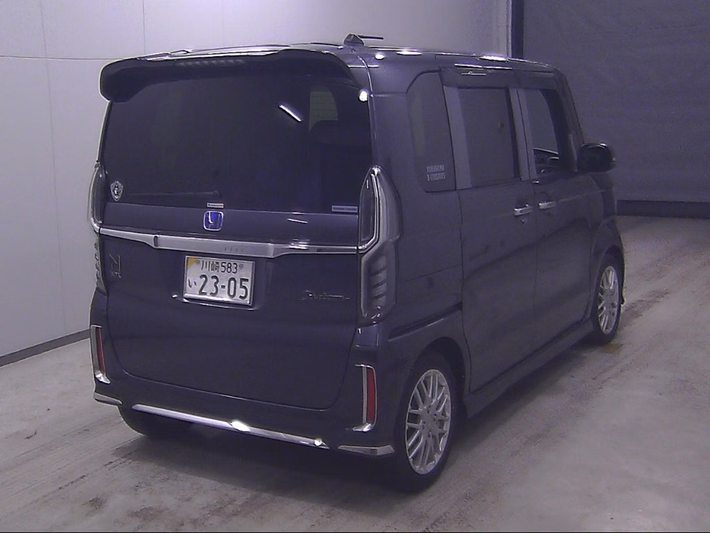HONDA N-BOX