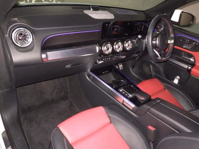MERCEDES-BENZ GLB-CLASS