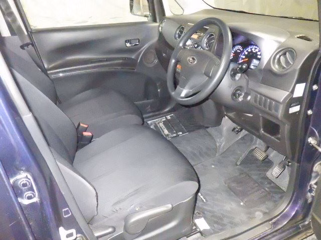 SUBARU LUCRA