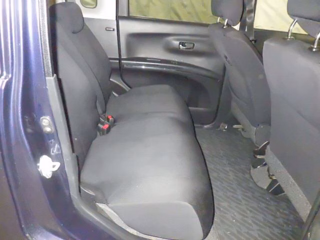 SUBARU LUCRA