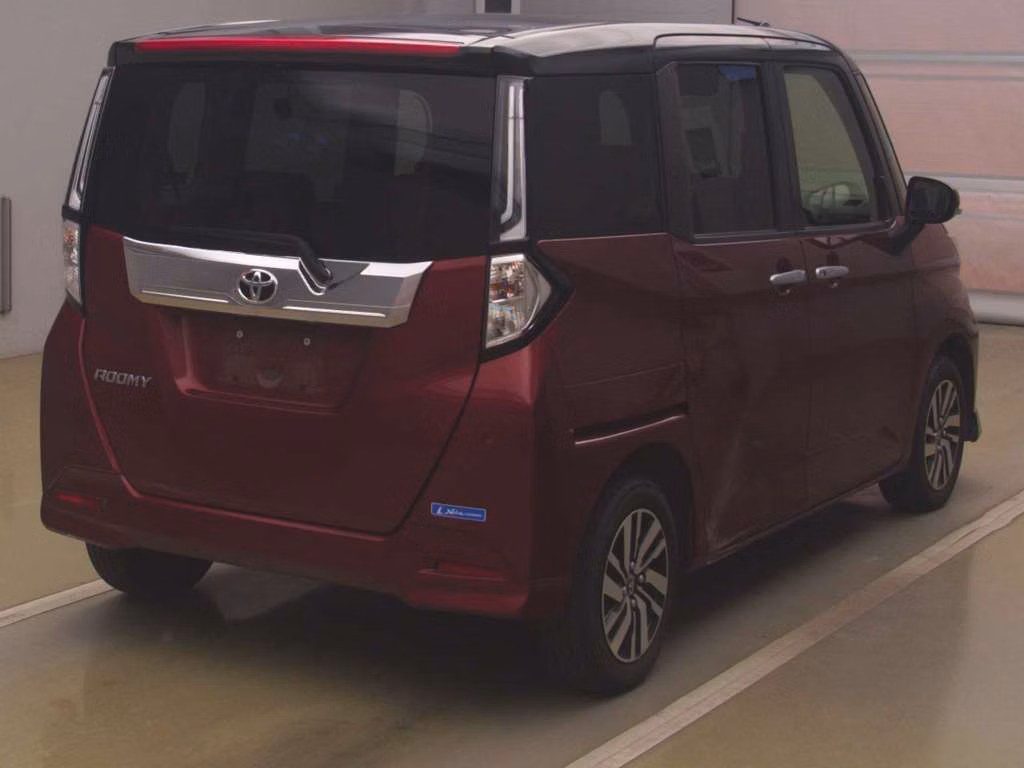TOYOTA ROOMY