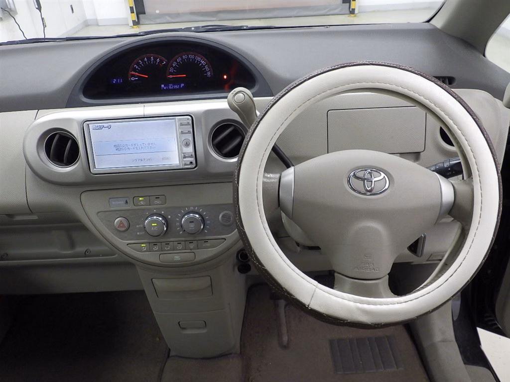 TOYOTA PORTE