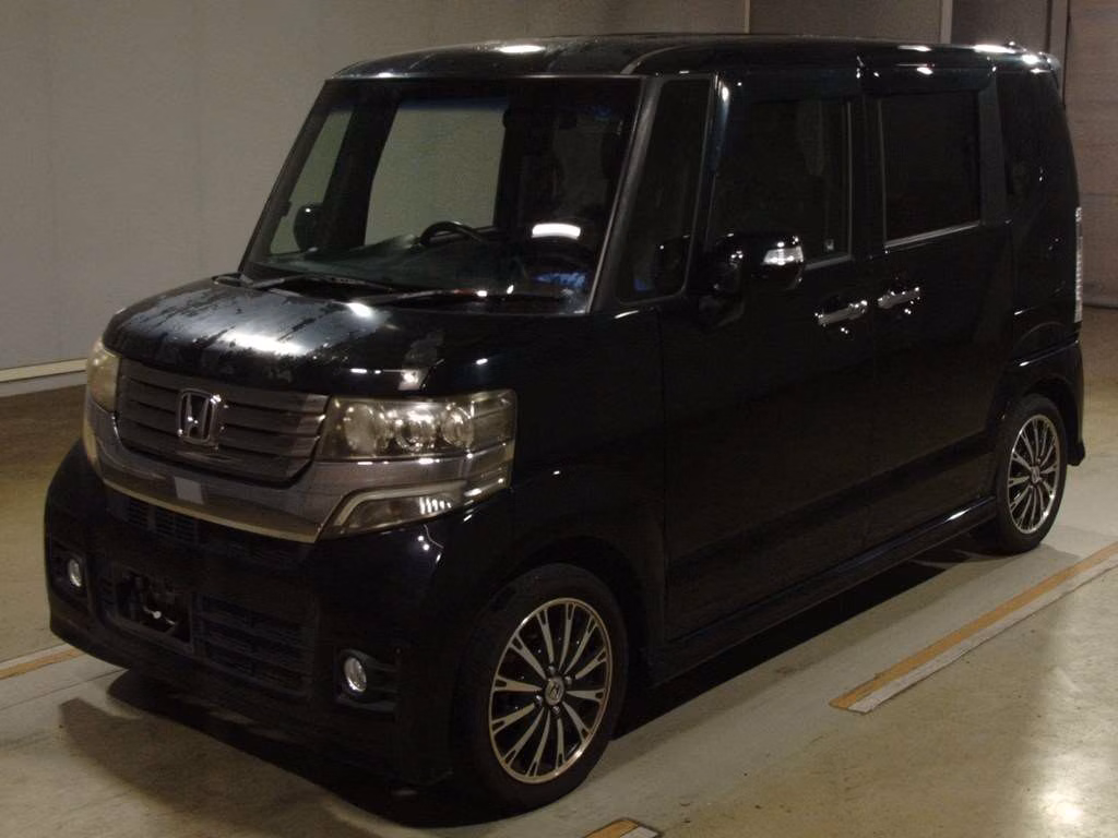 HONDA N-BOX