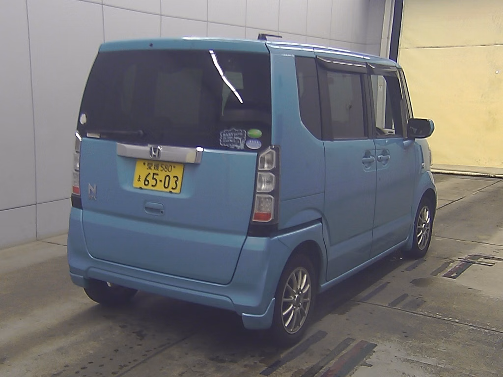 HONDA N-BOX