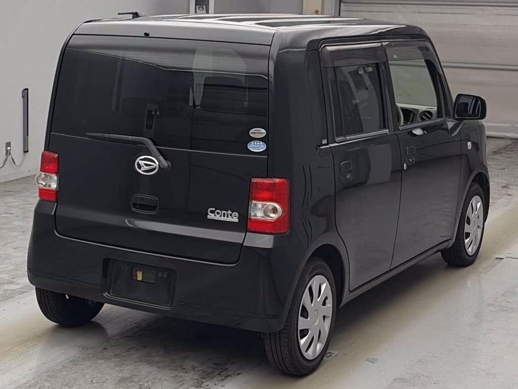 DAIHATSU MOVE CONTE