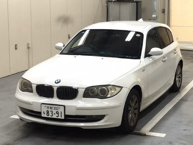 BMW 1-SERIES