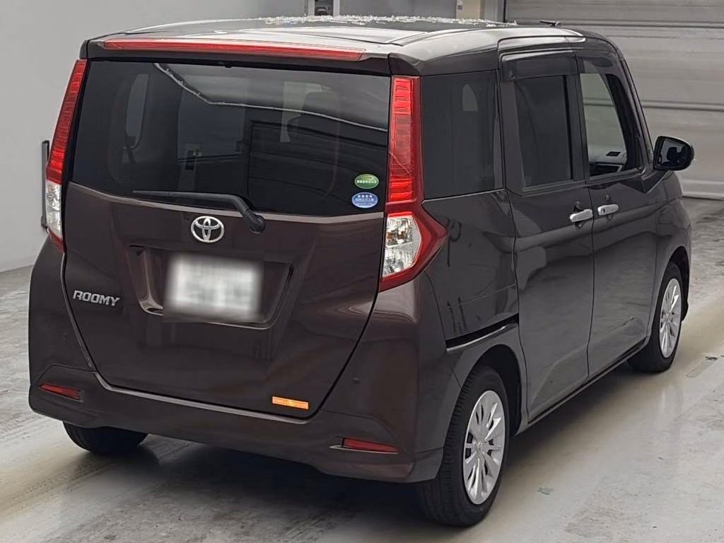 TOYOTA ROOMY