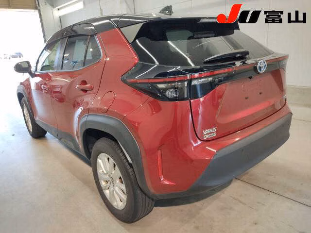 TOYOTA YARIS CROSS