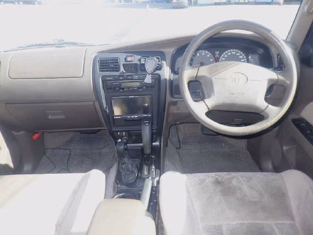 TOYOTA HILUX SURF