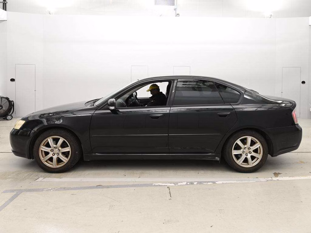 SUBARU LEGACY B4