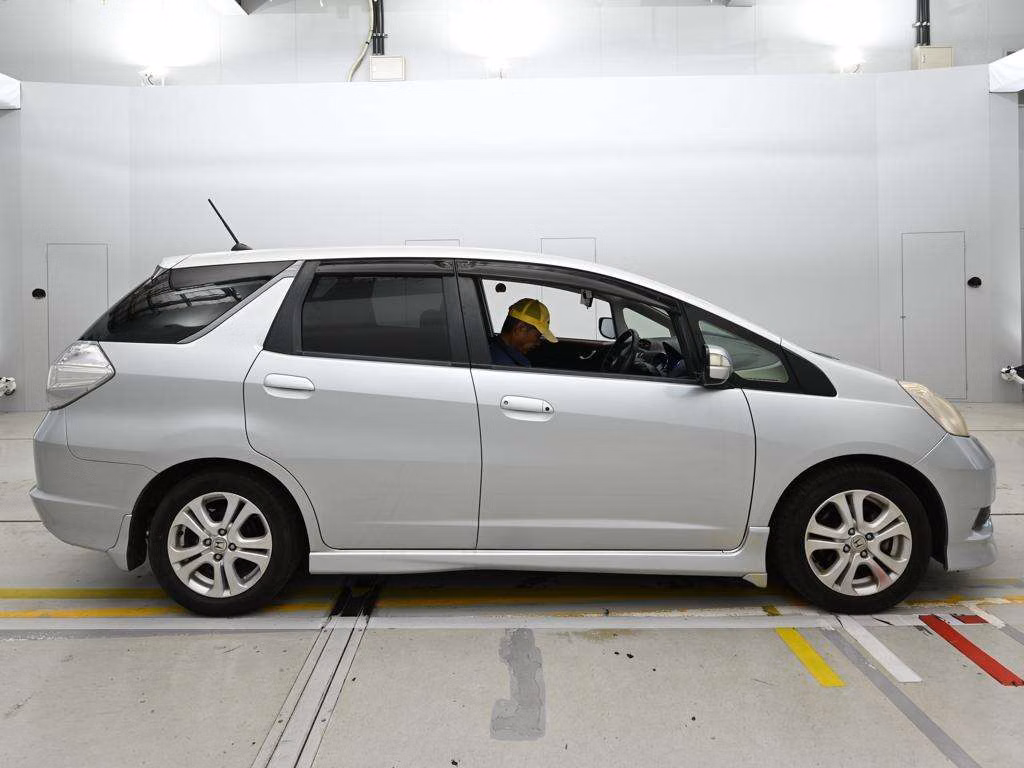 HONDA FIT SHUTTLE