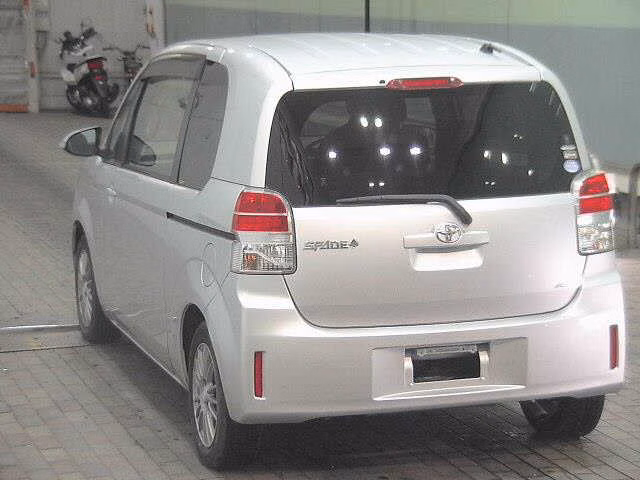 TOYOTA SPADE