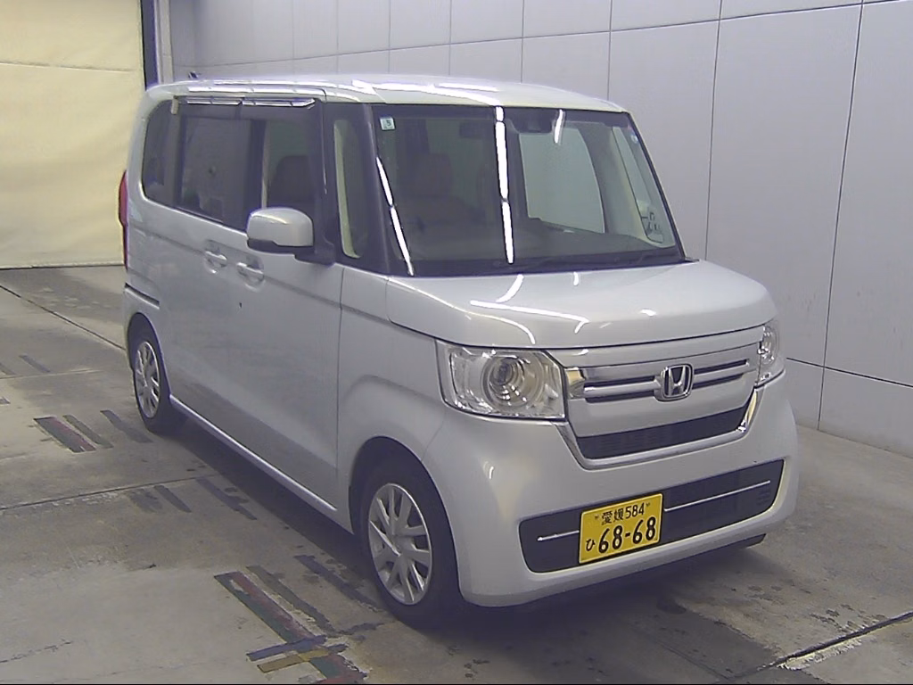 HONDA N-BOX