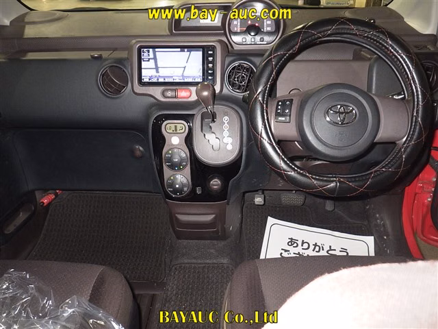 TOYOTA SPADE