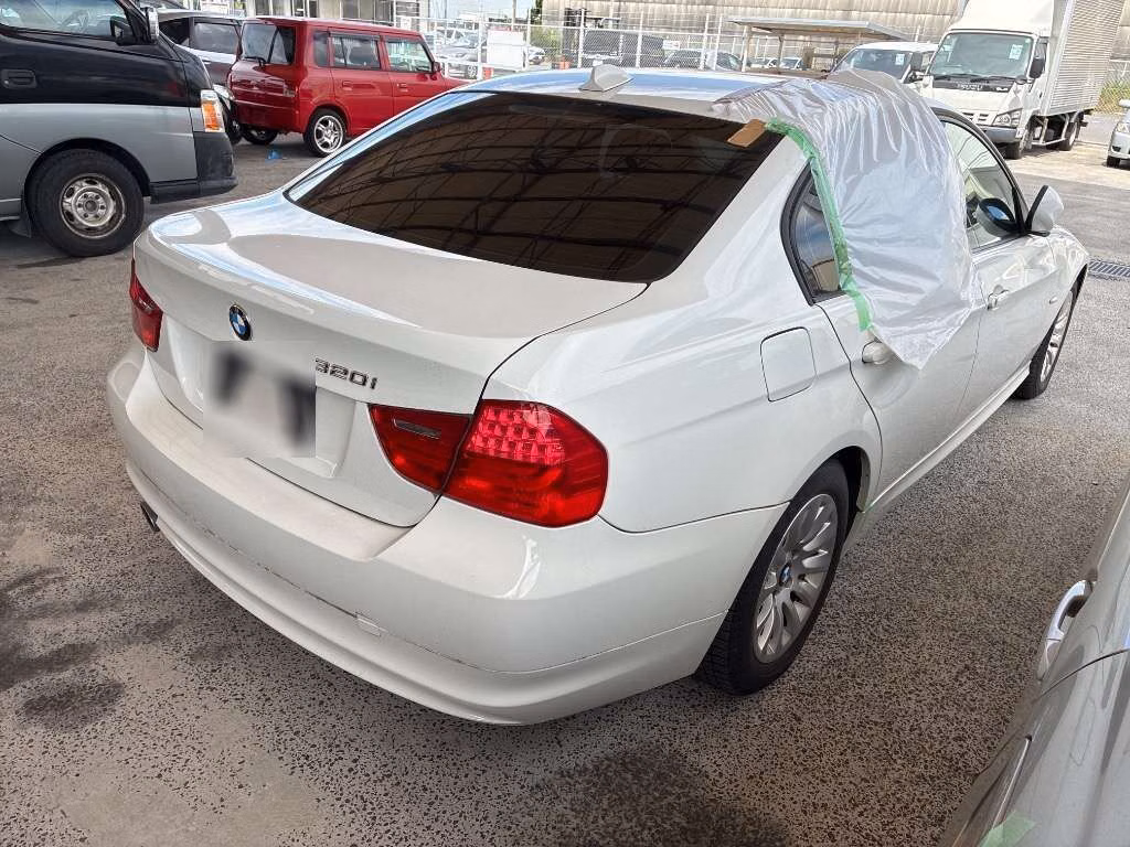 BMW 3-SERIES