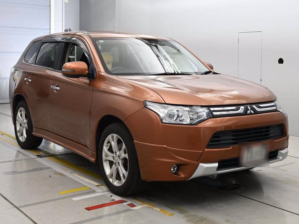 MITSUBISHI OUTLANDER
