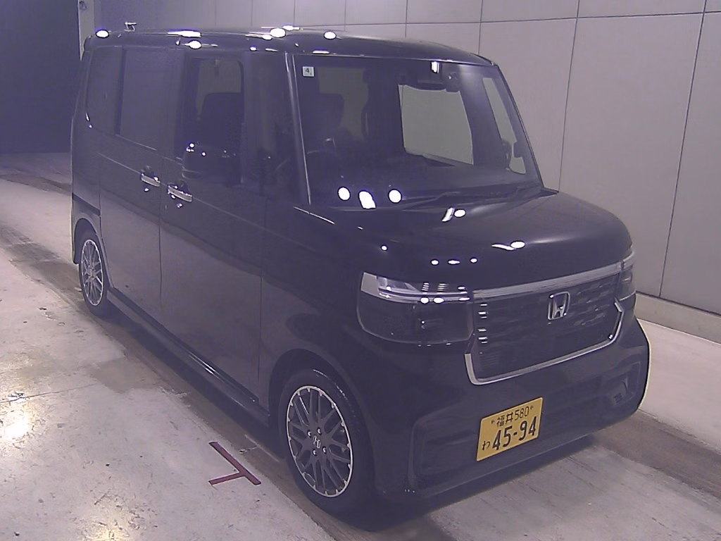 HONDA N-BOX