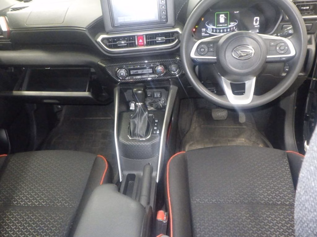 DAIHATSU ROCKY