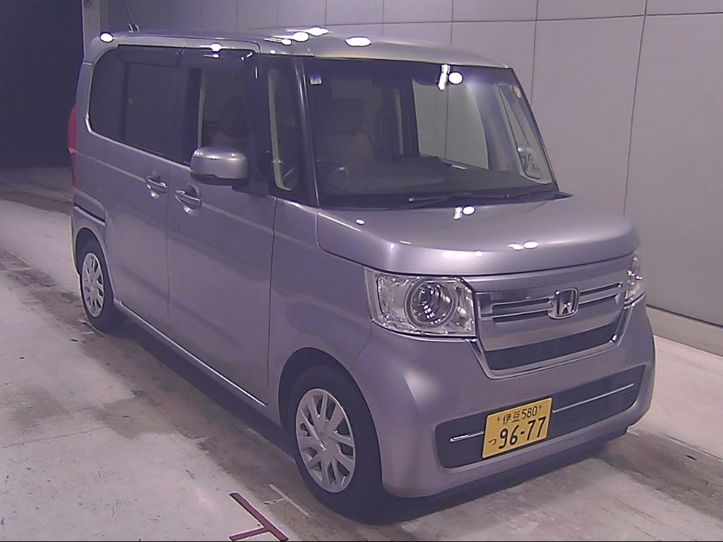 HONDA N-BOX