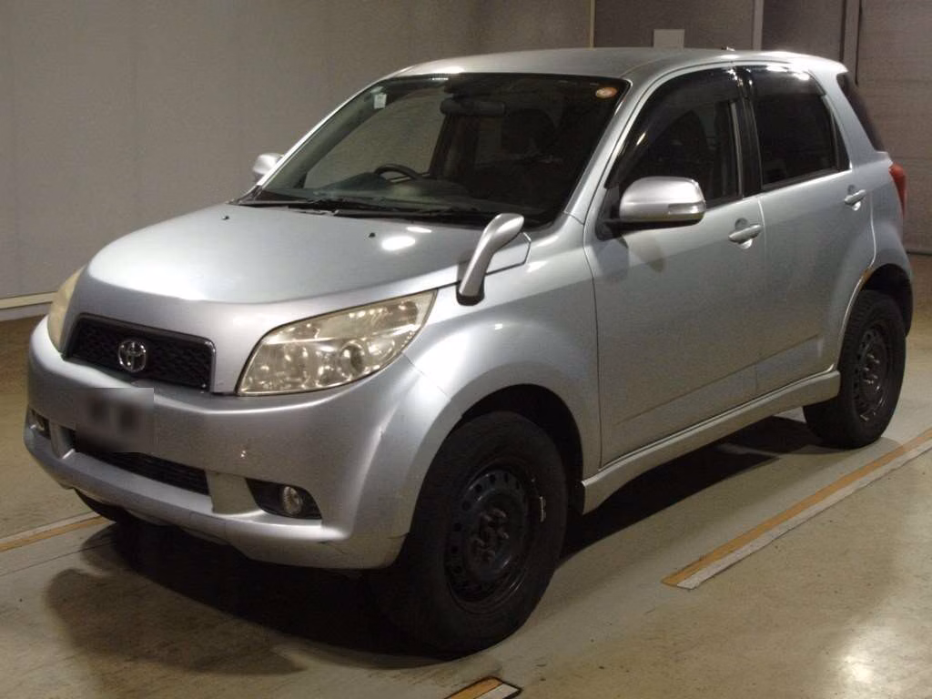 TOYOTA RUSH