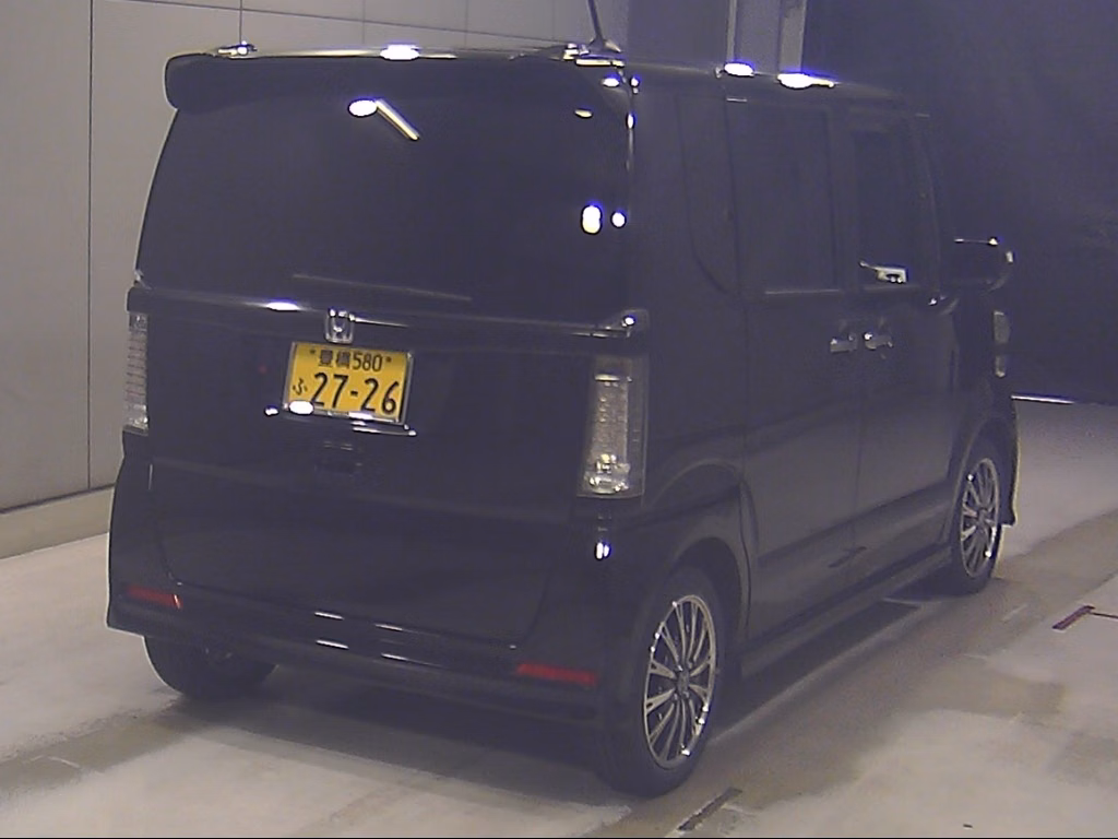 HONDA N-BOX
