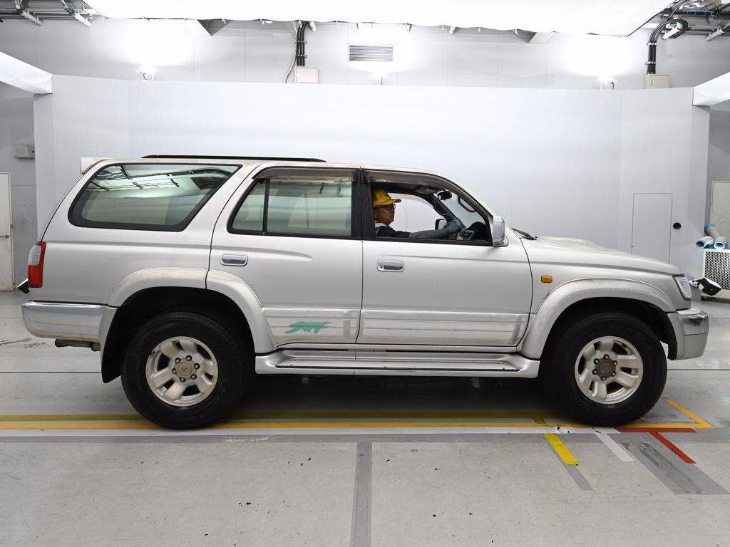TOYOTA HILUX SURF