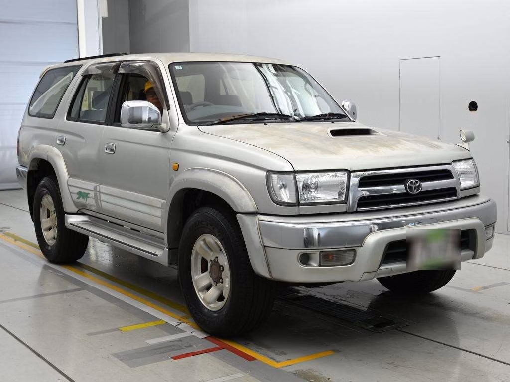 TOYOTA HILUX SURF
