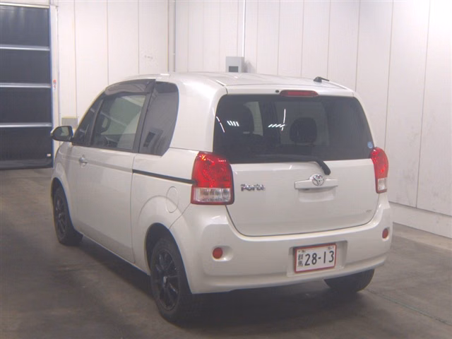 TOYOTA PORTE