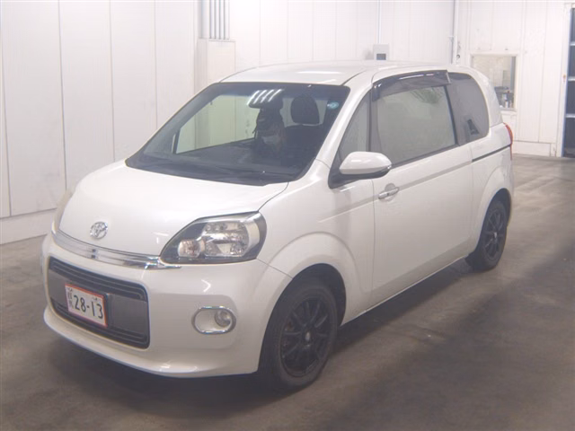 TOYOTA PORTE