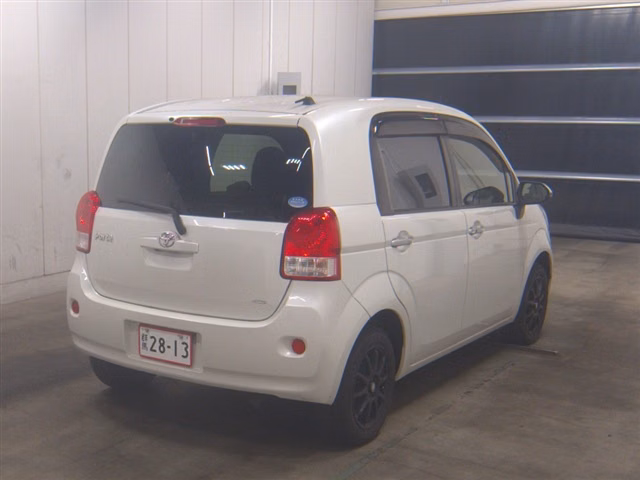 TOYOTA PORTE