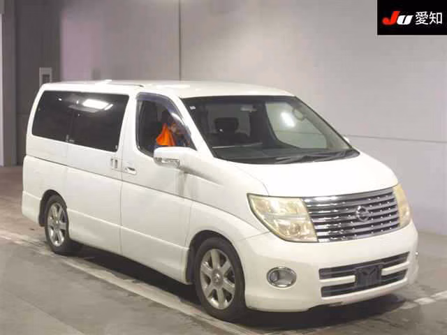 NISSAN ELGRAND