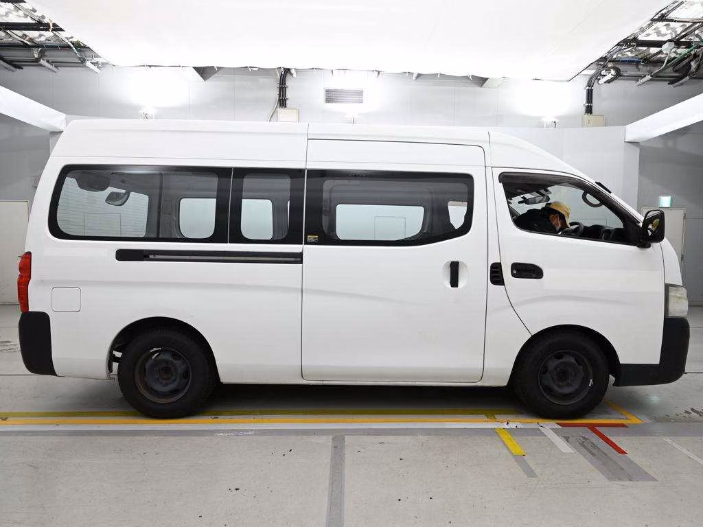 NISSAN NV350 CARAVAN