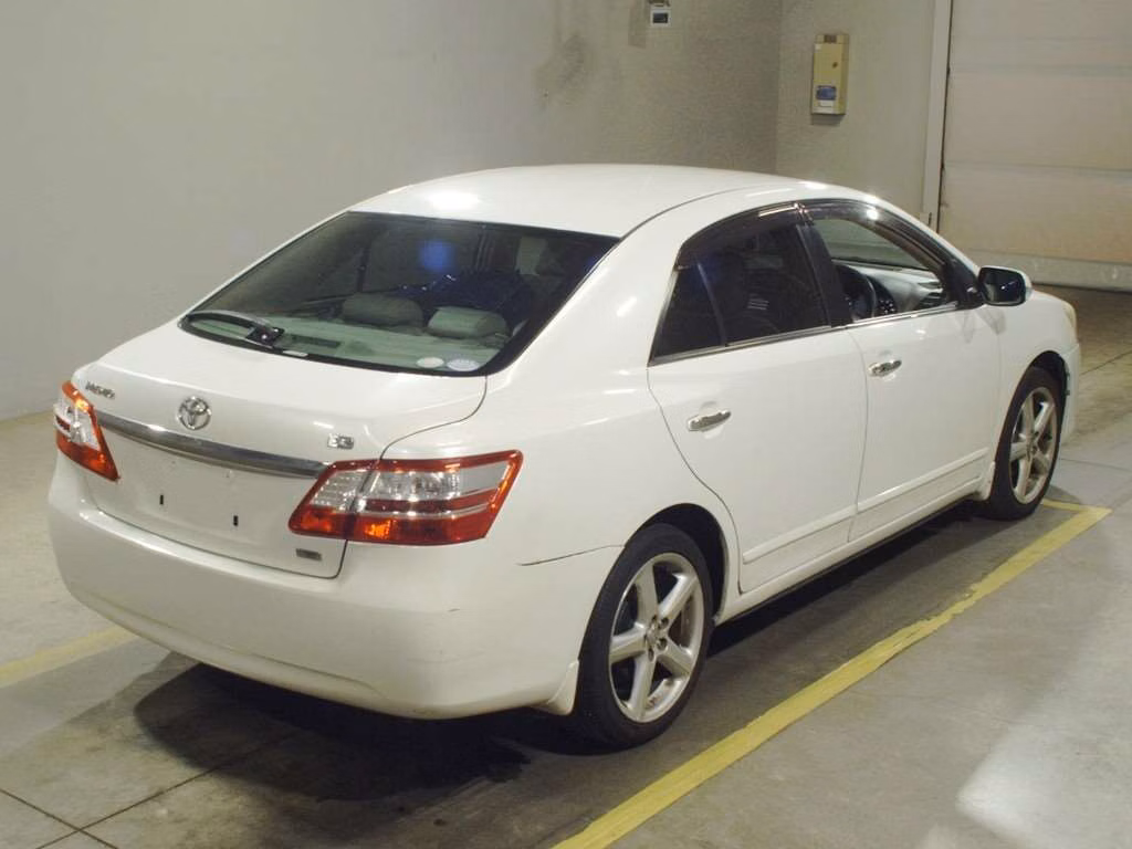 TOYOTA PREMIO