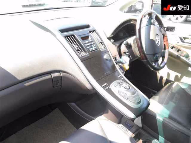 TOYOTA SAI