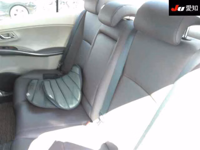 TOYOTA SAI