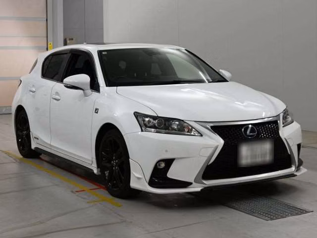 Lexus CT200h