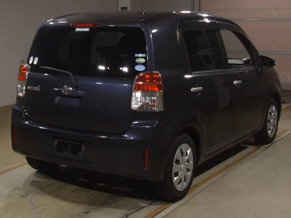 TOYOTA SPADE