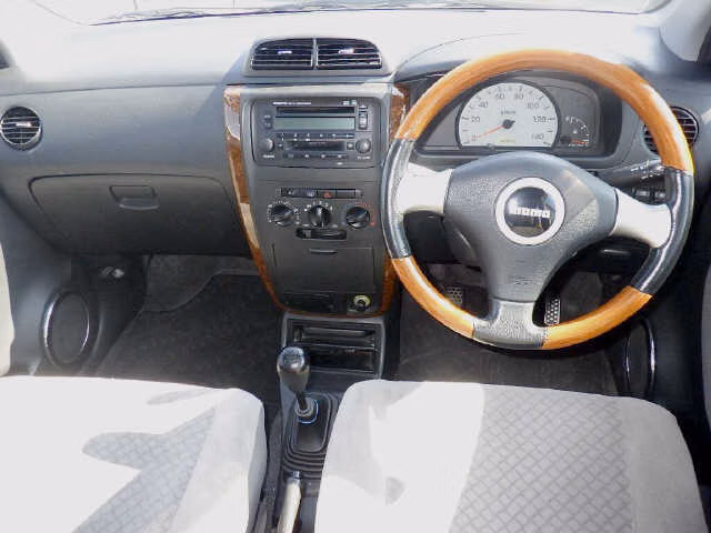 DAIHATSU MIRA AVY