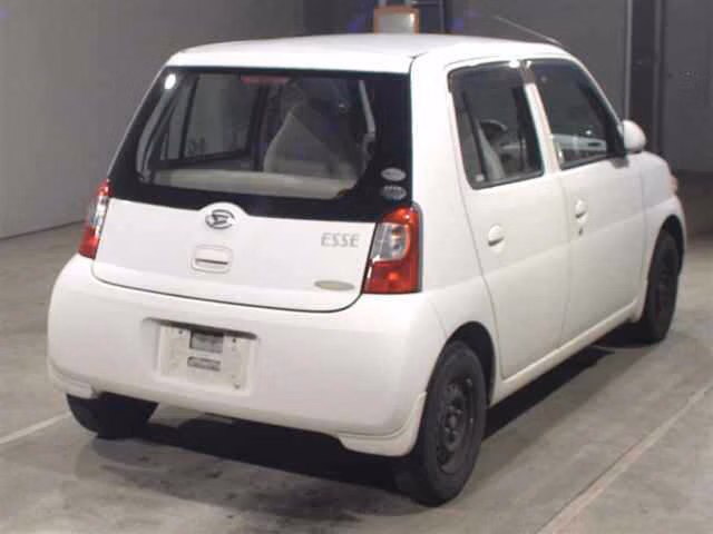 DAIHATSU ESSE