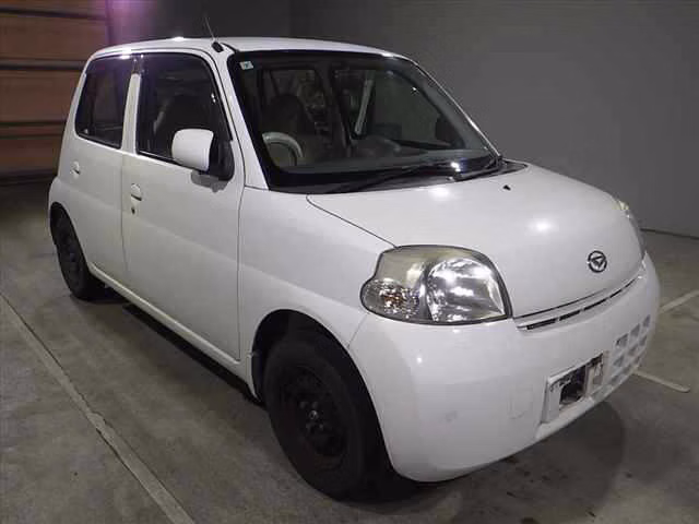 DAIHATSU ESSE