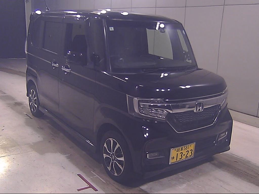 HONDA N-BOX
