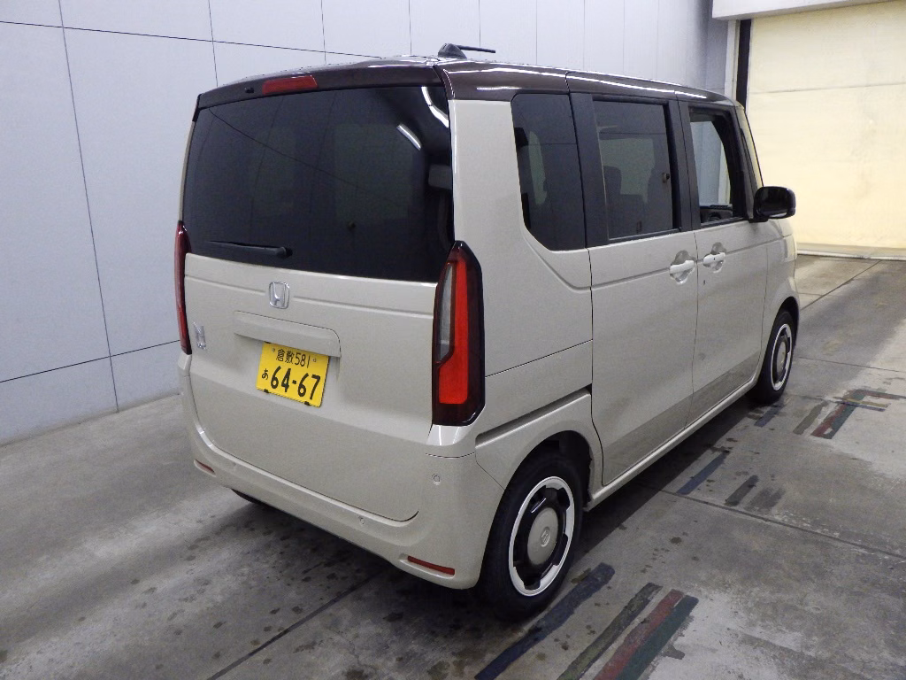 HONDA N-BOX