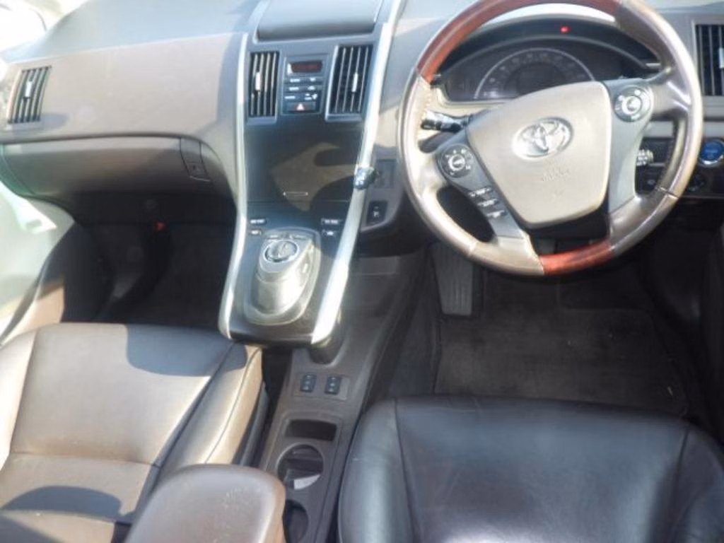 TOYOTA SAI