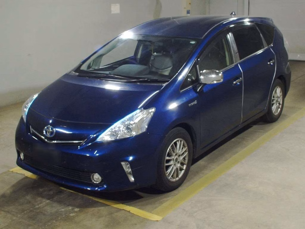 TOYOTA PRIUS ALPHA