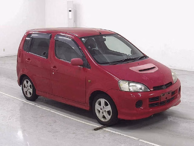 DAIHATSU YRV