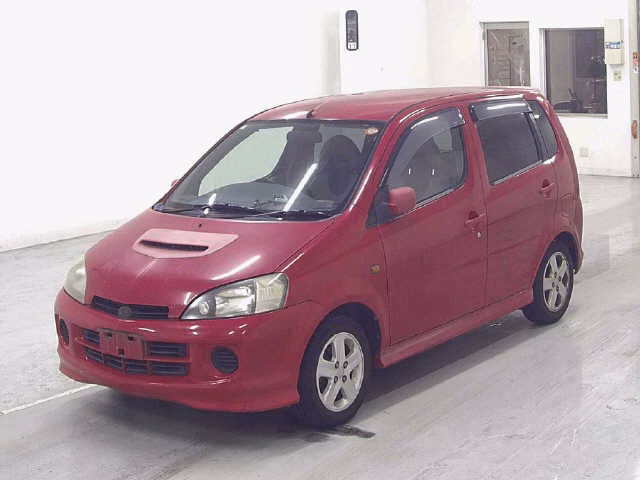 DAIHATSU YRV