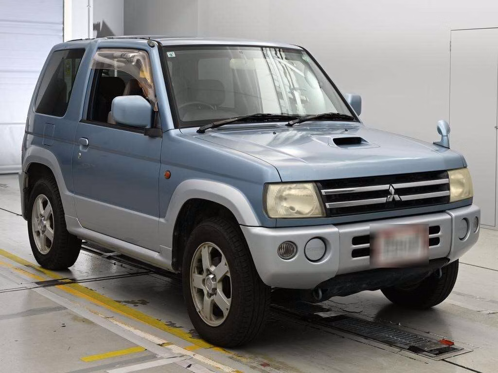 MITSUBISHI PAJERO MINI