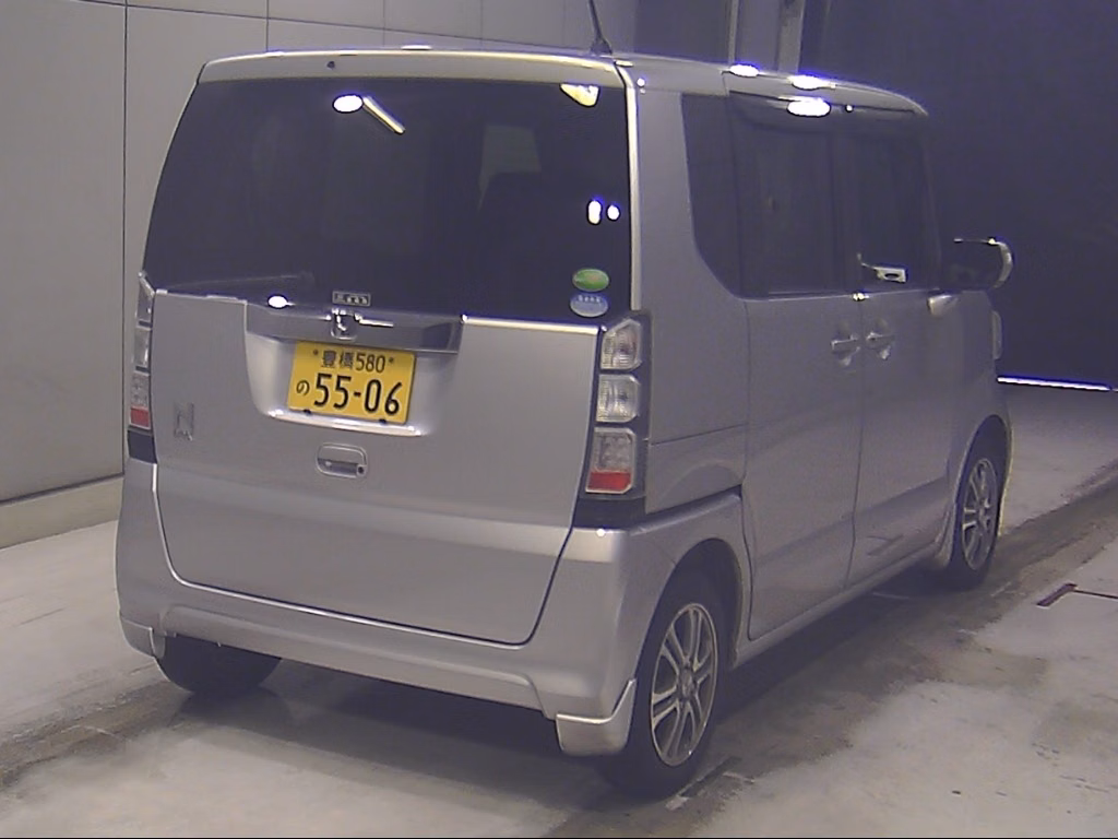 HONDA N-BOX